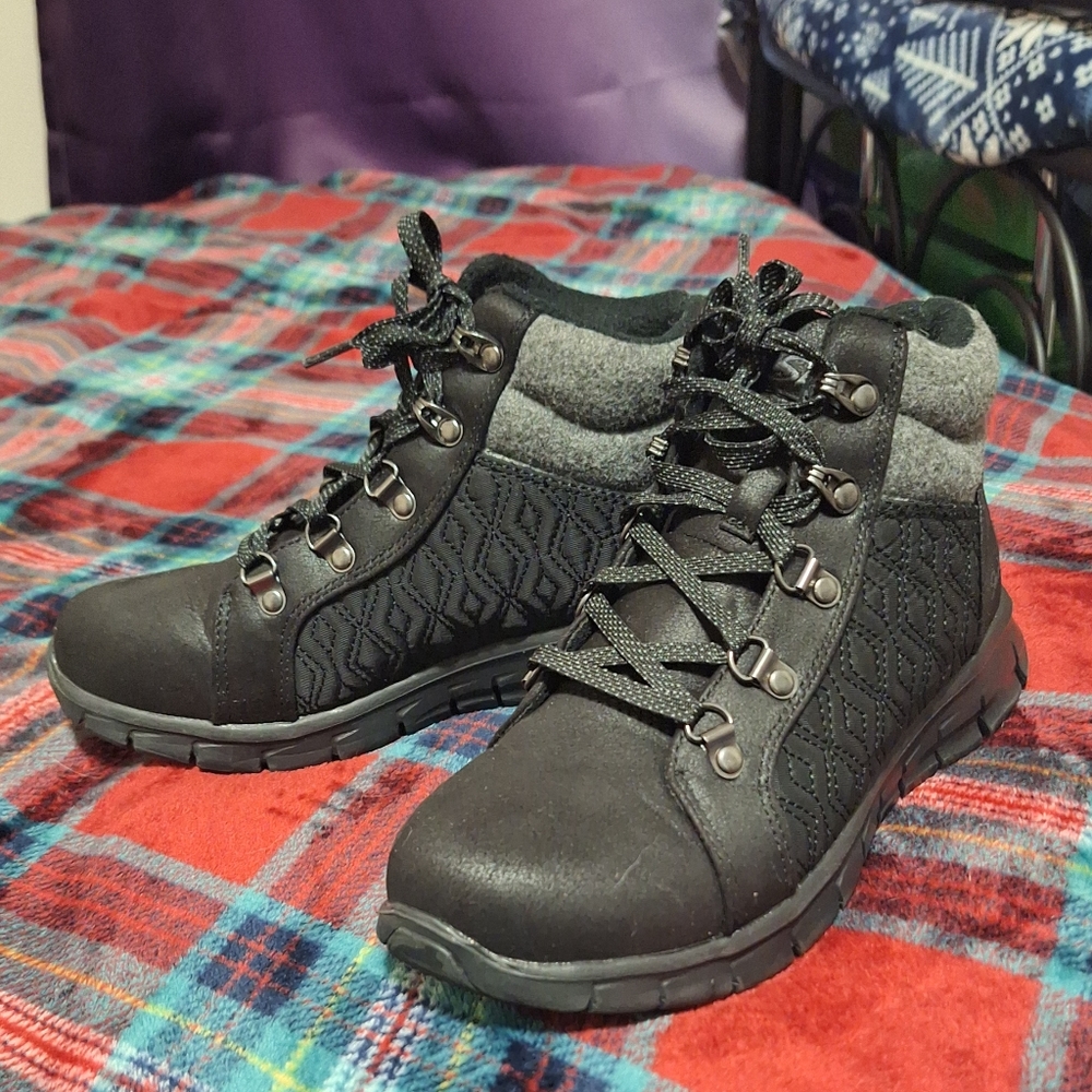 Sketches Sneaker
